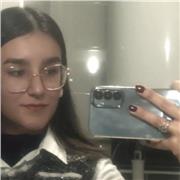 Giovane insegnate (16 anni) per aiuto compiti. Non solo matematica, ma anche altre materie